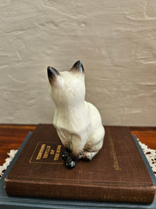 25 08 Vintage Beswick Siamese Cat Figurine